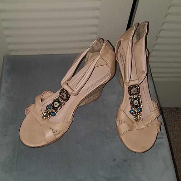 Open Toe Wedge sandals - Picture 3 of 5